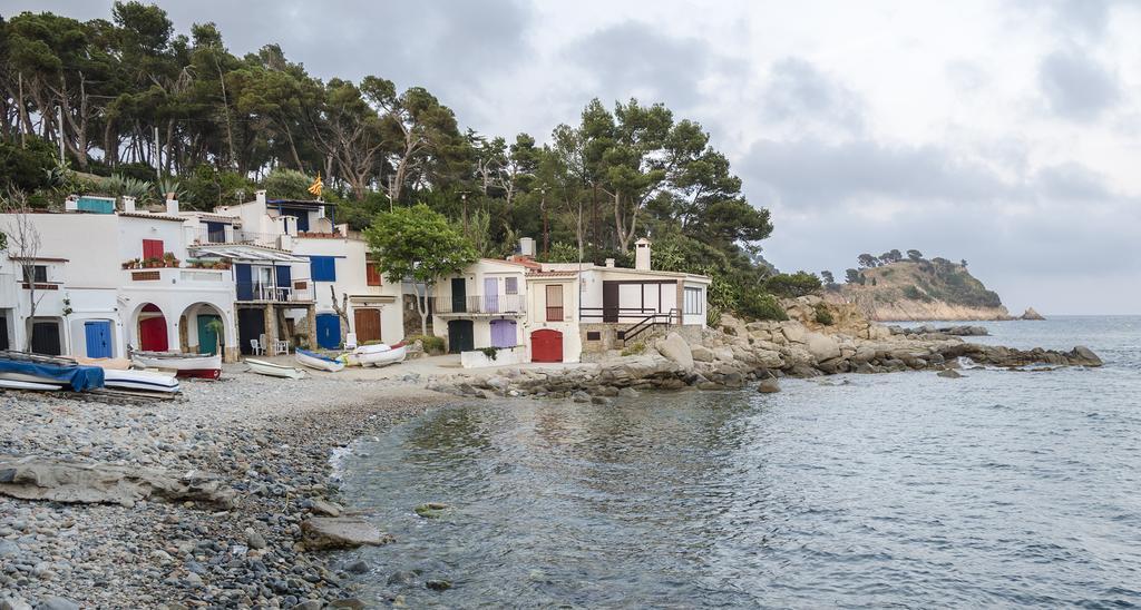 Hotel Vostra Llar Palamos Exterior photo